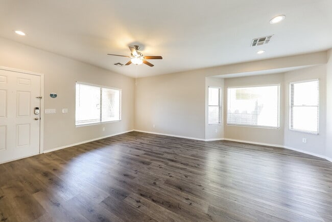 Photo - 3405 N 129th Dr