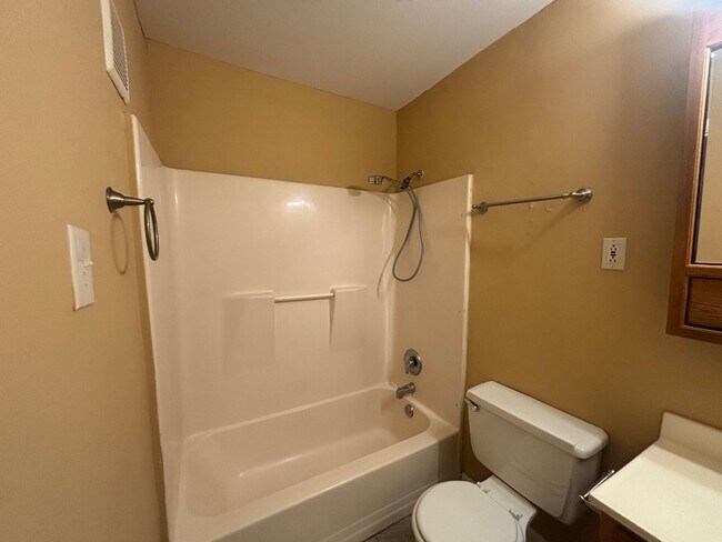 Photo - Vinton Avenue Apartments