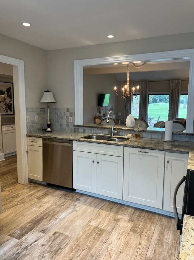 Photo - 60 Carnoustie Rd