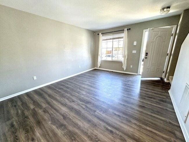 Photo - 4965 Painted Sky View