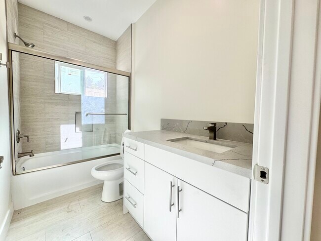 Photo - 2945 West Blvd Unit A