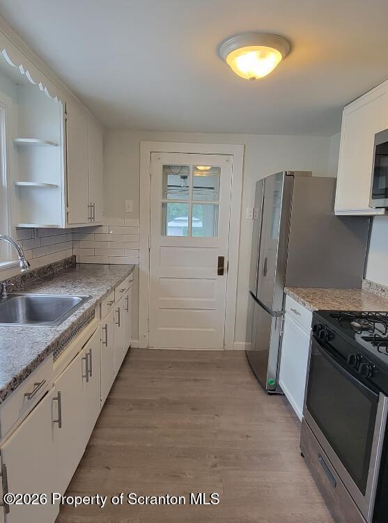Photo - 166 E State St