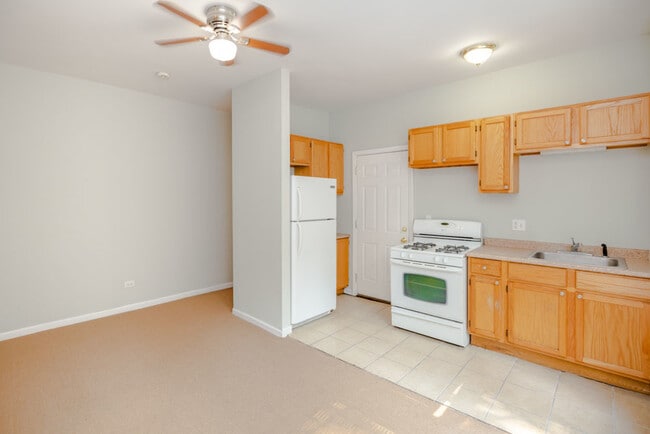 Photo - 431 E Oakwood Blvd Unit 21
