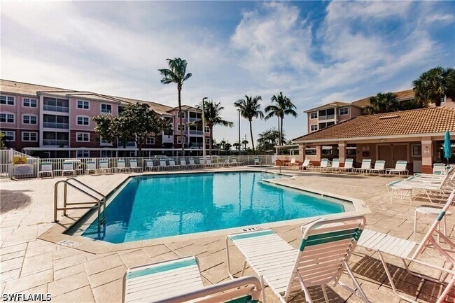 Photo - 15901 Pointe Cir Unit 405