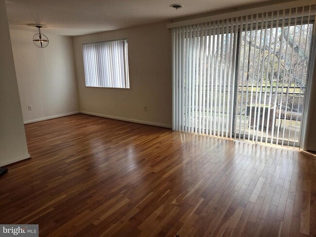 Photo - 10432 Rockville Pike Unit 301