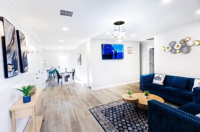 Photo - 451 E Lincoln Ave Unit ID1471809P