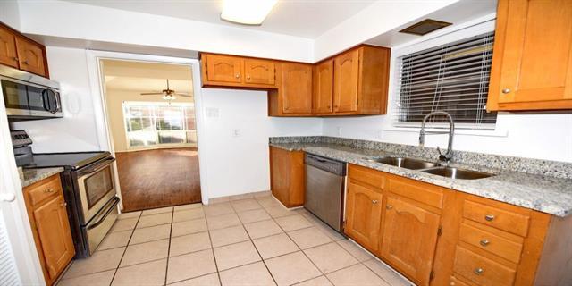 Photo - 4818 Cole Ave Unit 205