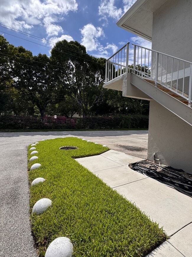 Private Top Floor 2 Bedroom with Balcony &... - Private Top Floor 2 Bedroom with Balcony &... Casa