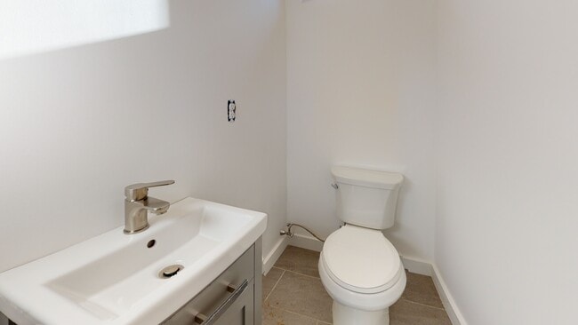 Photo - 2837 Washington St Unit 1