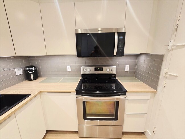 Photo - 800 West Ave Unidad 618