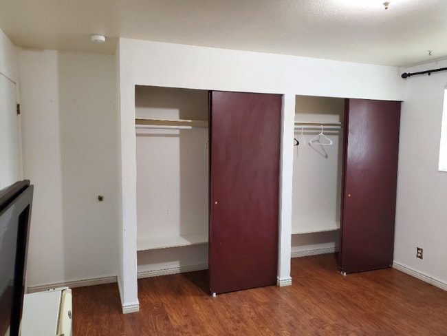 Photo - 627 Sir Michael Dr