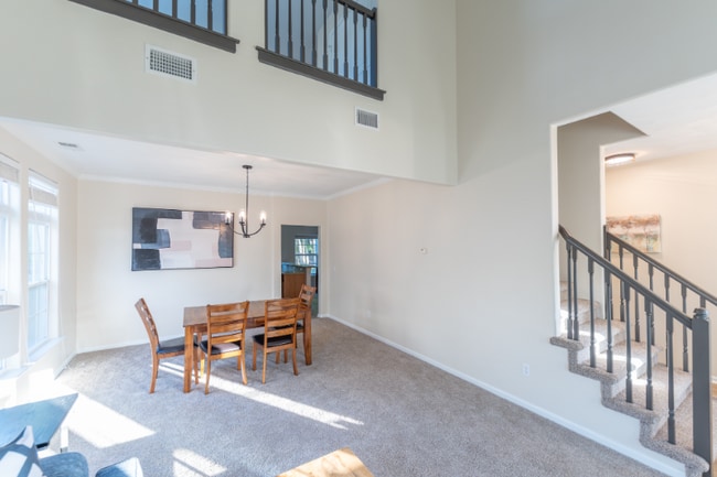 Photo - 2076 Queens Point Dr