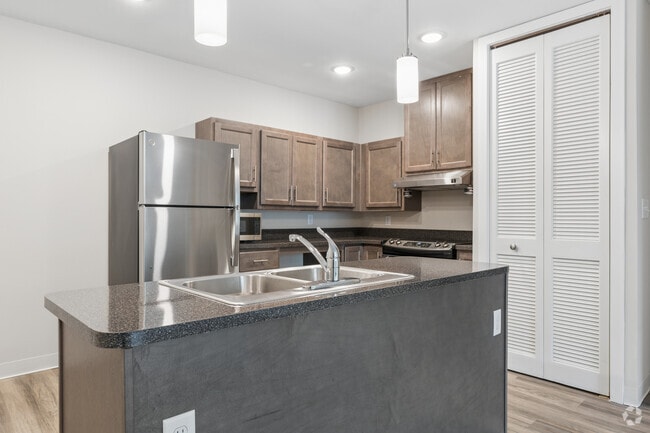 3BR, 1.5BA - 1,061SF - Kitchen
