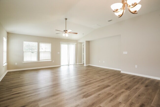 Photo - 4878 Creek Bluff Ln