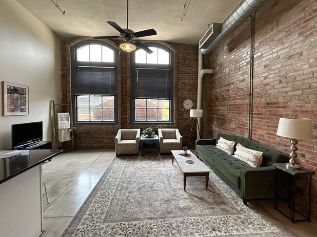 Photo - Tower Press Building