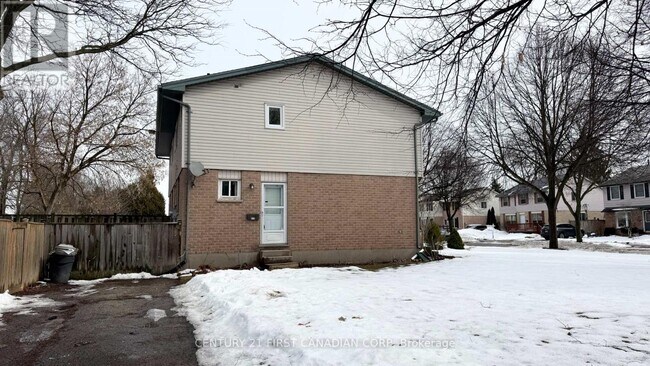 Photo - 212 Brunswick Crescent