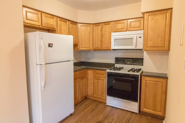 Building Photo - 3921 Lankenau Ave Unit 2F