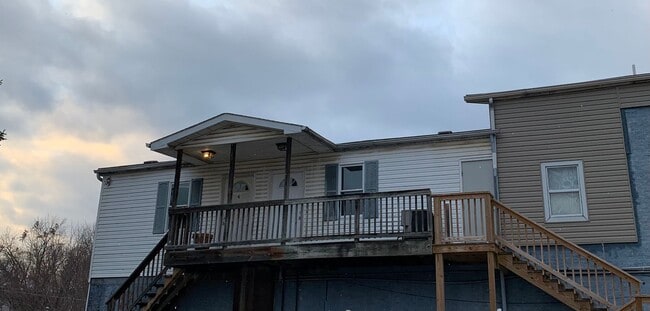 Building Photo - 1004.5 16th St Unit 1004-3