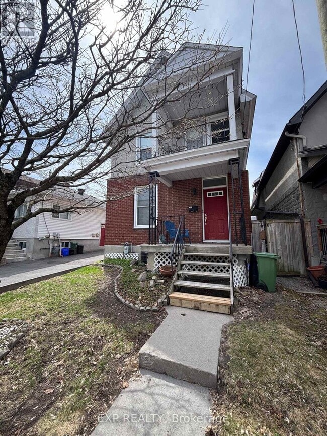 Photo - 240 Breezehill Ave S Unit 1