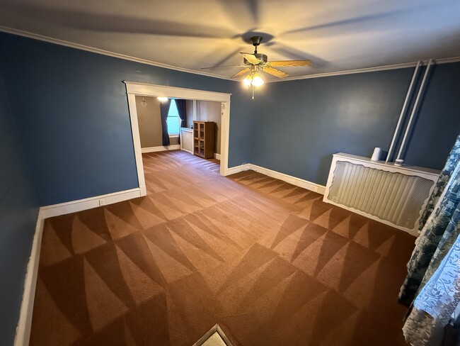 Building Photo - 409 E Mahanoy St Rental