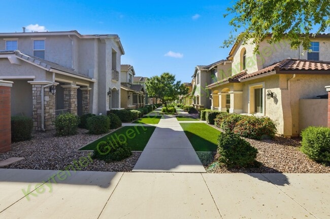 Photo - Charming 3-bed/3bath Gilbert Corner Lot Ho...