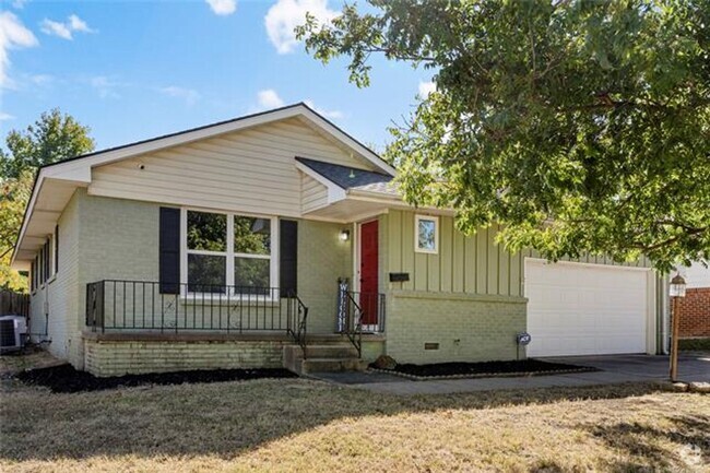 Building Photo - Beautifully Renovated 3-Bed, 2-Bath Home i...