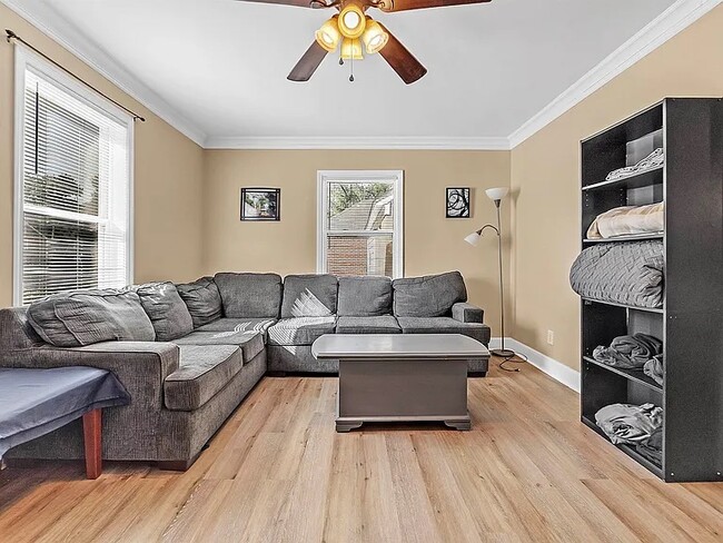 Photo - 3704 Friar Tuck Rd