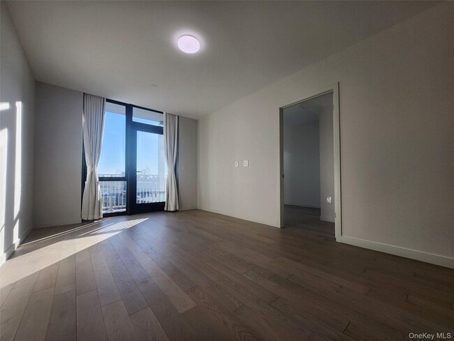 Photo - 131-02A-131-040 40th Rd