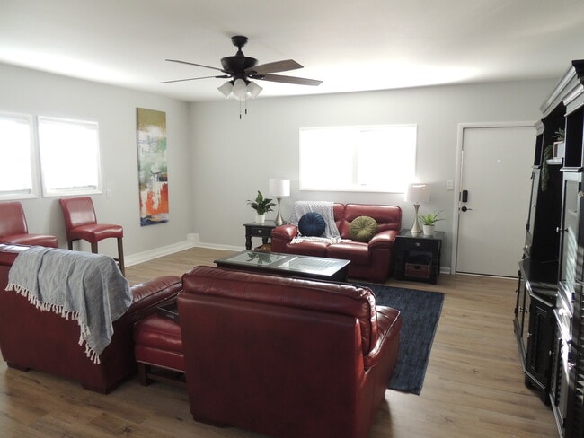 Photo - 96 Margie Dr