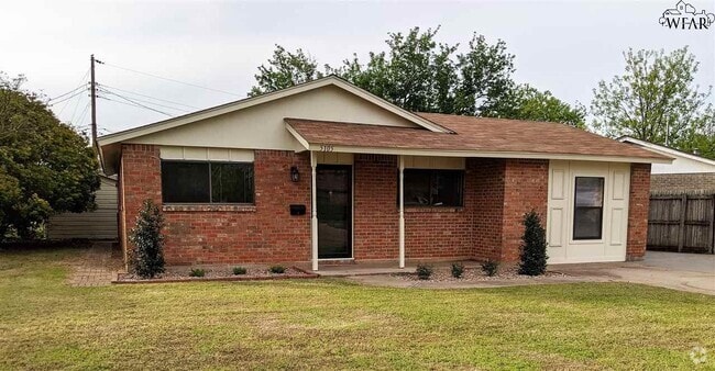 Building Photo - 5105 Inlet Dr Rental