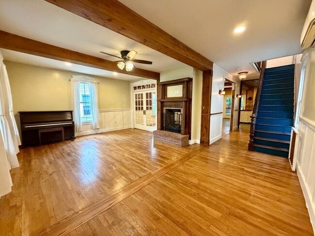 Photo - 611 Randolph Ave
