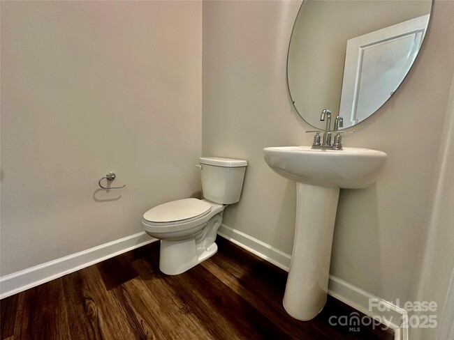 Photo - 1630 Vlg Grv Ln Townhome
