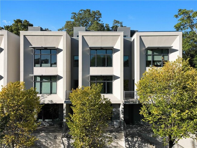 Building Photo - 785 Piedmont Ave NE Rental