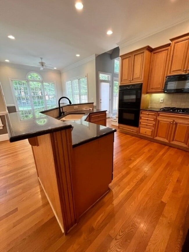 Photo - 4-bedroom, 3.5-bathroom Single Family Home