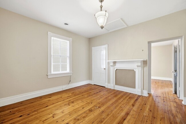 Photo - 6 N Washington St