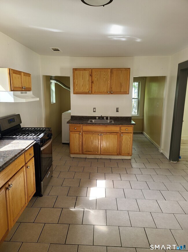 Photo - 27 Lilac St Unit 2