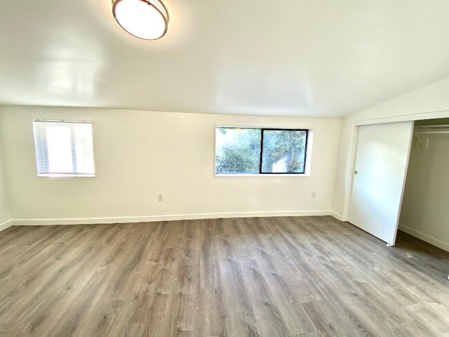 Photo - 4457 Whitman Ave N
