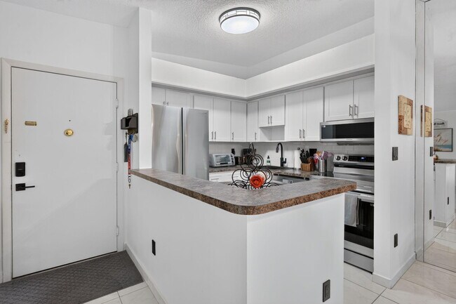9474 S Belfort Cir Unidad 206