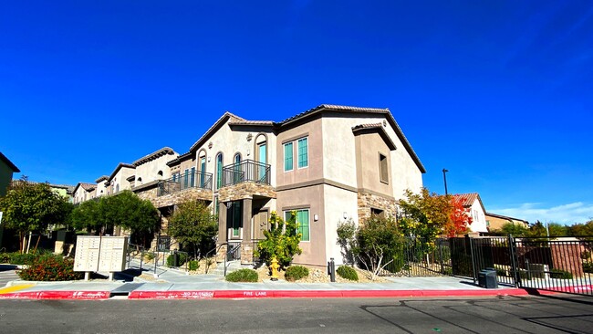 Photo - Spectacular 3 Bedroom Townhouse in Gate Community Near Sky Canyon and Centennial! Strip Views!