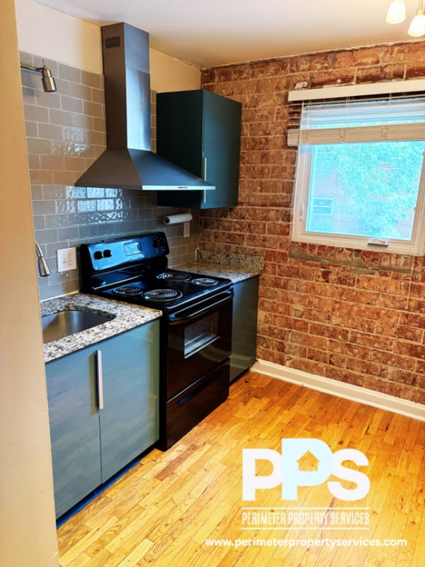 Photo - 235 Lampkin St NE