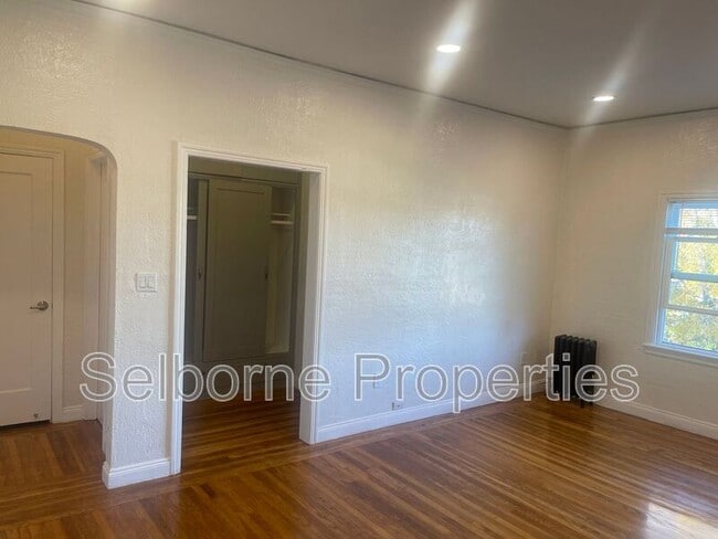 Photo - 507 Forest St