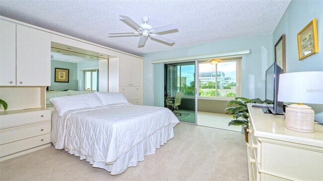 Photo - 1200 E Peppertree Ln Unit 305