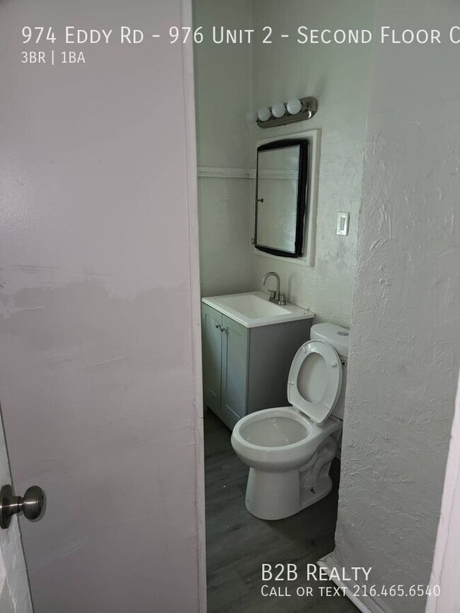 Photo - 974 Eddy Rd Unit 976 2 - Second Floor Cleveland, OH