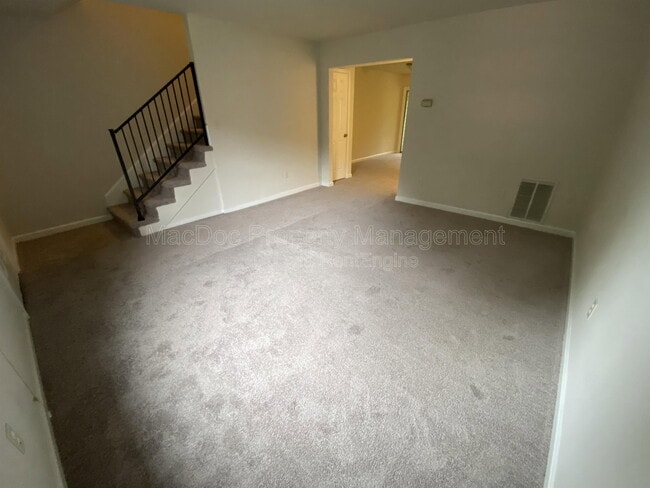 Photo - 14 Manchester Ct