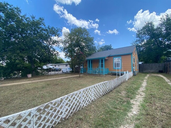 Photo - 5513 Woodrow Ave