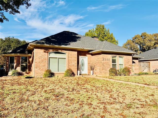 Photo - 2220 College Pkwy