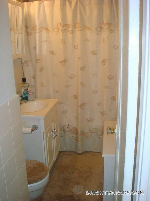 2001 Commonwealth Ave Unit 6