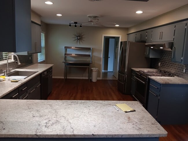 Photo - 3333 NW 62nd St