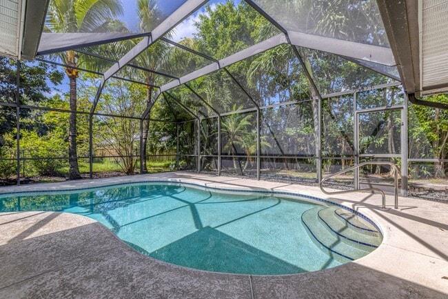 Photo - ** WILLOUGHBY ACRES ** POOL HOME - 3 BED / 2 BATH - PETS OK! - NORTH NAPLES - ANNUAL RENTAL