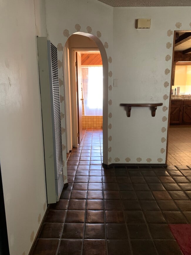 Photo - 7110 Celia Ave